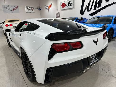 Used 2018 Chevrolet Corvette Grand Sport image 3