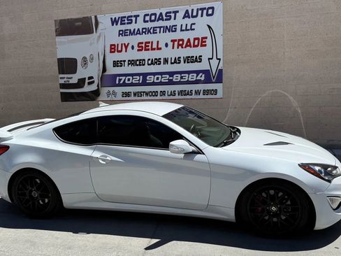 Used 2016 Hyundai Genesis Coupe 3.8 RWD image 4