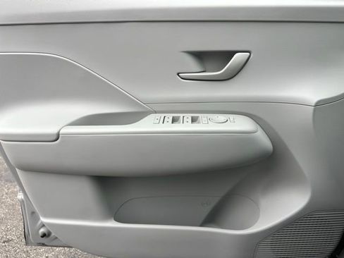 Used 2025 Hyundai Kona SEL image 20