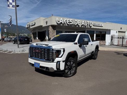 Used 2025 GMC Sierra 2500 Denali w/ Denali Reserve Package AWD/4WD image 1