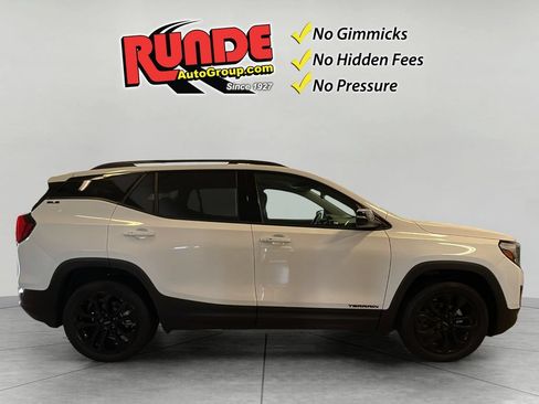 Used 2021 GMC Terrain SLE w/ Driver Convenience Package AWD/4WD image 7