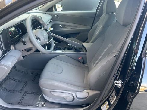 New 2026 Hyundai Elantra SE image 15