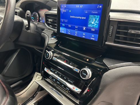 Used 2023 Ford Explorer ST-Line w/ Class IV Trailer Tow Package image 35