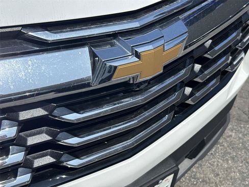 Used 2026 Chevrolet Equinox LT FWD image 27