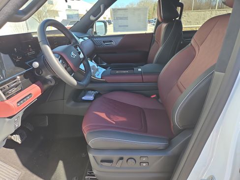 New 2026 INFINITI QX80 Autograph w/ Premium Cargo Package image 4