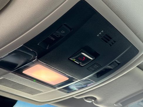 Certified 2023 Lexus ES 350 w/ Accessory Package (Z2) FWD image 22