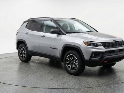 Used 2025 Jeep Compass Trailhawk