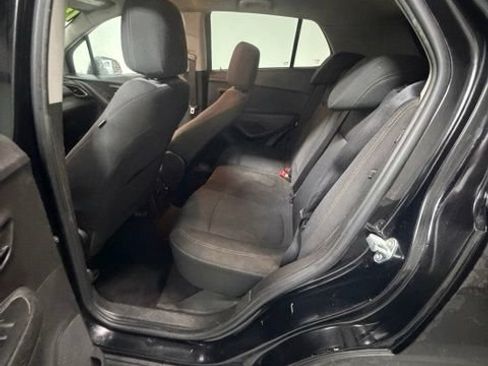 Used 2019 Chevrolet Trax LT FWD image 22