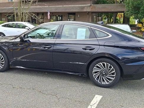 Certified 2024 Hyundai Sonata Limited image 2