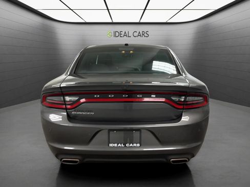 Used 2022 Dodge Charger SXT RWD image 6