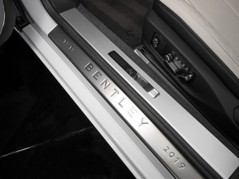 Used 2020 Bentley Continental GT V8 First Edition image 34