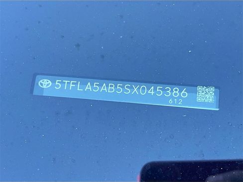 Used 2025 Toyota Tundra SR5 image 31