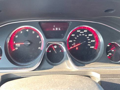 Used 2016 GMC Acadia SLT FWD image 17