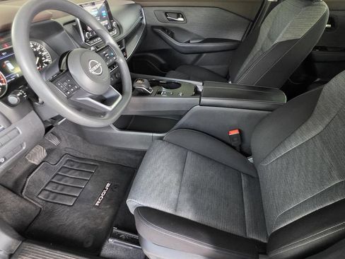 Used 2023 Nissan Rogue SV FWD image 7