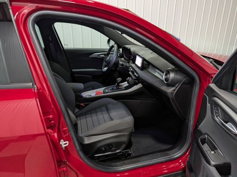 Used 2024 Alfa Romeo Tonale Ti image 27