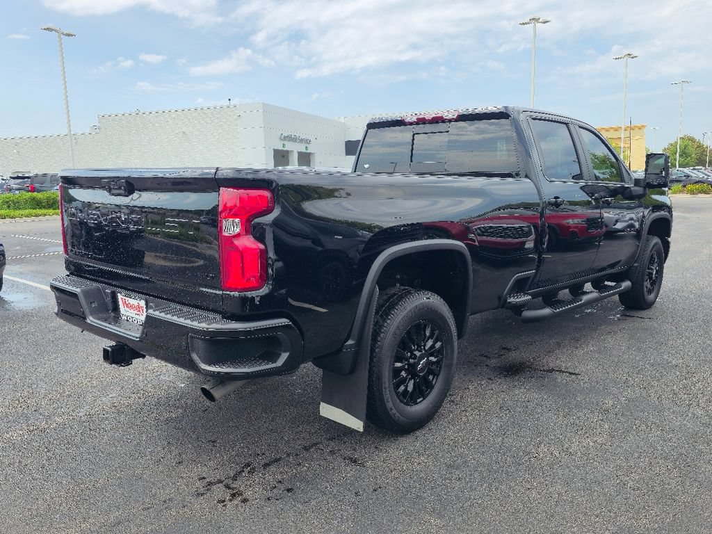 Certified 2024 Chevrolet Silverado 3500 LT w/ Midnight Edition AWD/4WD image 7