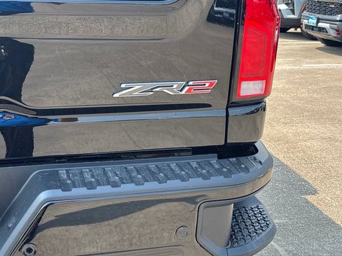 New 2026 Chevrolet Silverado 2500 ZR2 AWD/4WD image 13