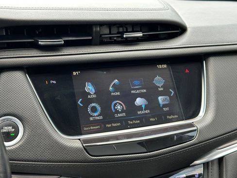 Used 2019 Cadillac XT5 Premium Luxury AWD/4WD image 19