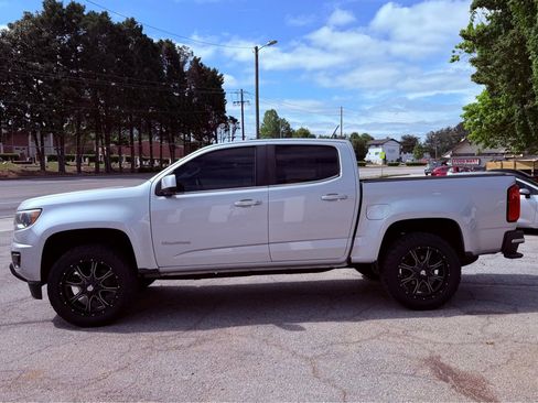 Used 2017 Chevrolet Colorado W/T w/ WT Convenience Package RWD image 6