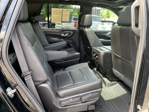Used 2022 Chevrolet Tahoe Z71 w/ Luxury Package AWD/4WD image 43