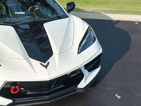 Used 2023 Chevrolet Corvette Stingray Premium Cpe w/ Z51 Performance Package RWD image 3