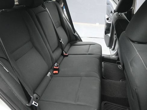 Used 2024 Nissan Rogue S AWD/4WD image 18