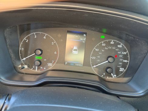 Used 2024 Toyota Corolla LE image 11