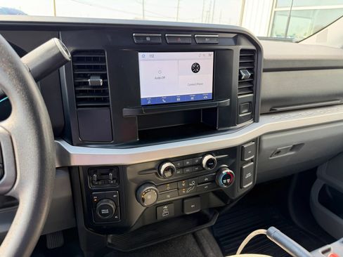 Used 2023 Ford F450 XLT AWD/4WD image 21