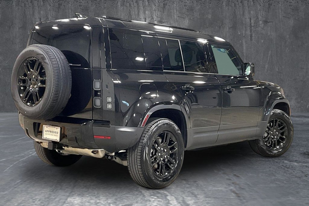 Used 2026 Land Rover Defender 110 S AWD/4WD image 7