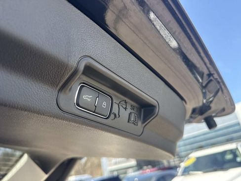 Used 2026 Ford Explorer Active AWD/4WD image 8