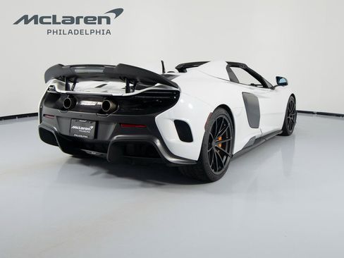 Used 2016 McLaren 675LT Spider image 6