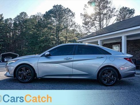 Used 2022 Hyundai Elantra SEL image 8