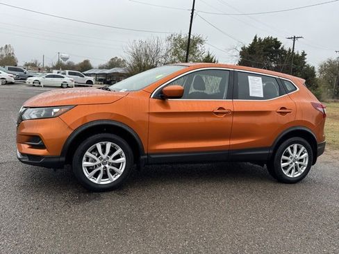 Used 2020 Nissan Rogue Sport S w/ Appearance Package image 3