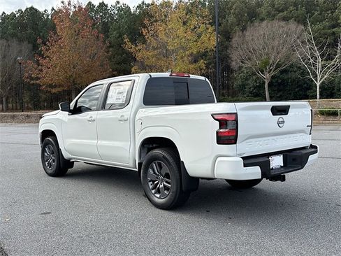New 2026 Nissan Frontier SV image 6