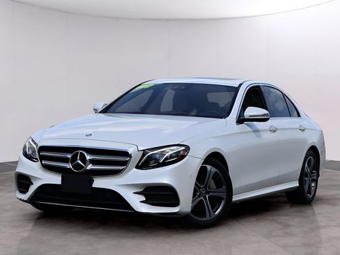 Certified 2017 Mercedes-Benz E 300 4MATIC image 1