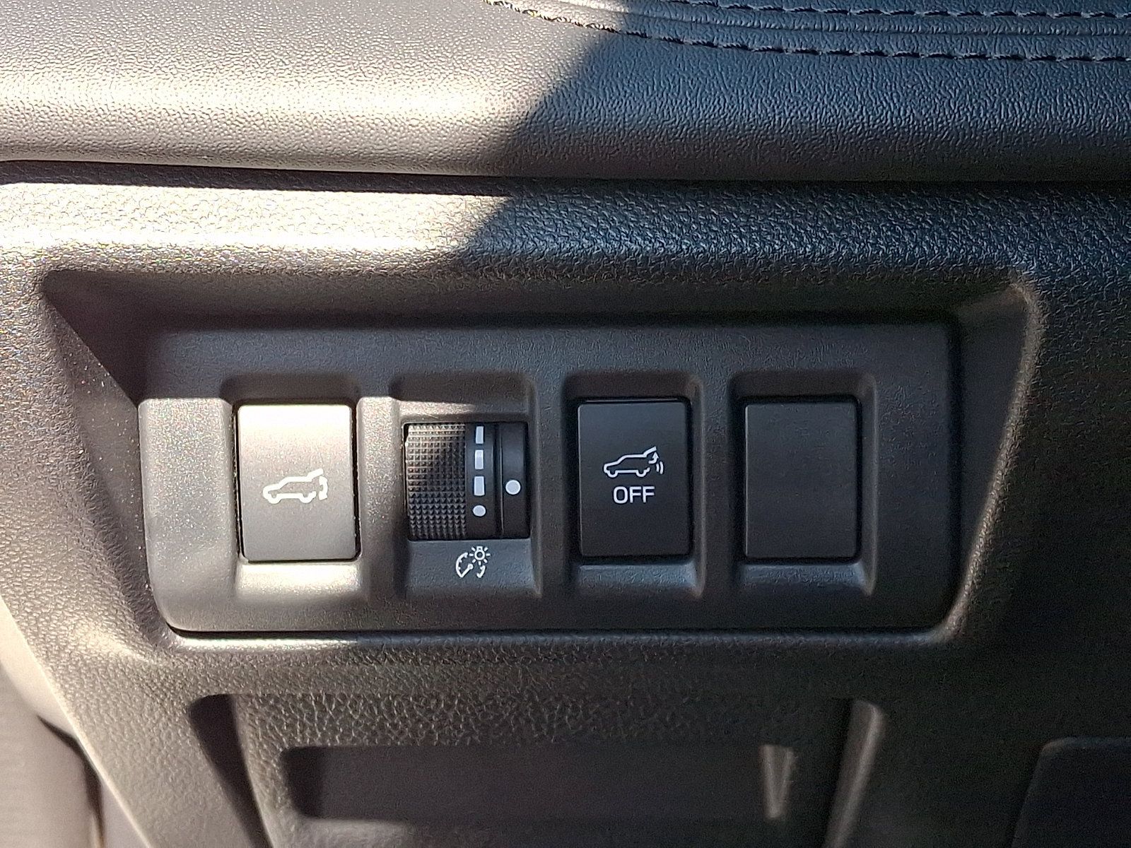Used 2025 Subaru Outback Wilderness AWD/4WD image 27