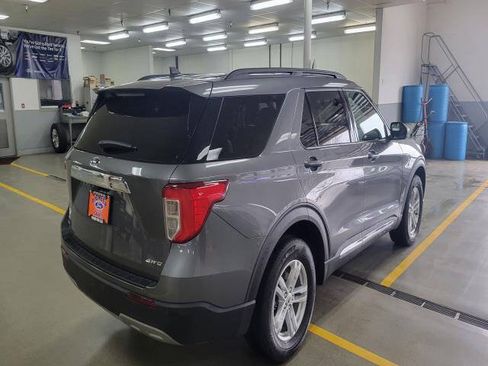 Certified 2023 Ford Explorer XLT w/ Equipment Group 202A AWD/4WD image 5