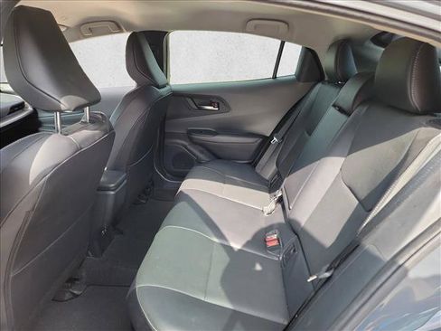 Used 2023 Toyota Prius XLE FWD image 11