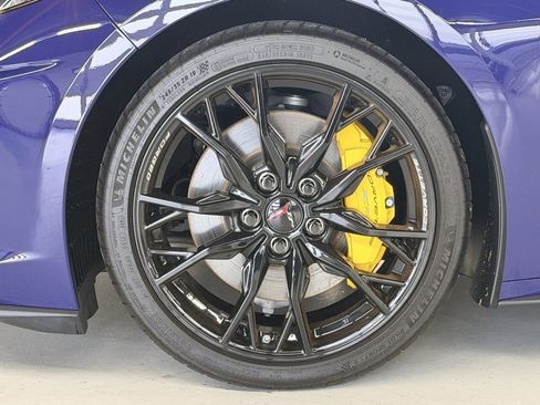 Used 2025 Chevrolet Corvette Stingray Premium Cpe w/ Z51 Performance Package image 22