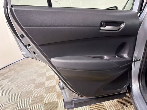 Used 2024 Toyota Corolla Cross XLE AWD/4WD image 21