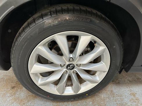 Used 2019 INFINITI QX50 Luxe image 24