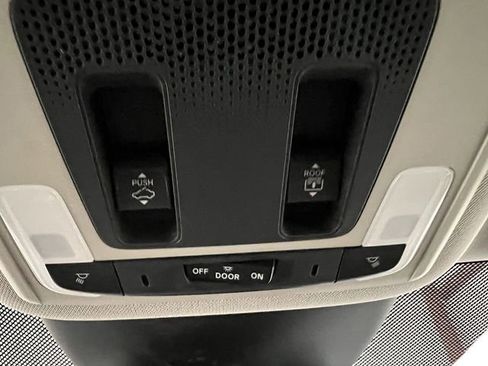 New 2025 Honda Pilot Touring image 20