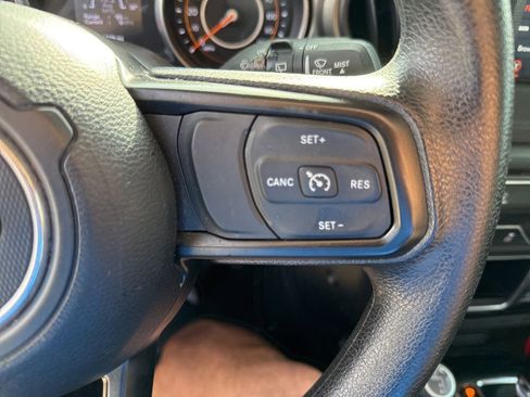 Used 2023 Jeep Wrangler Sport image 27