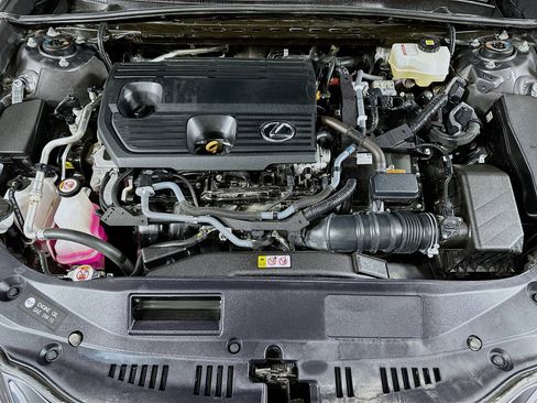 Used 2022 Lexus ES 300h w/ Accessory Package image 30