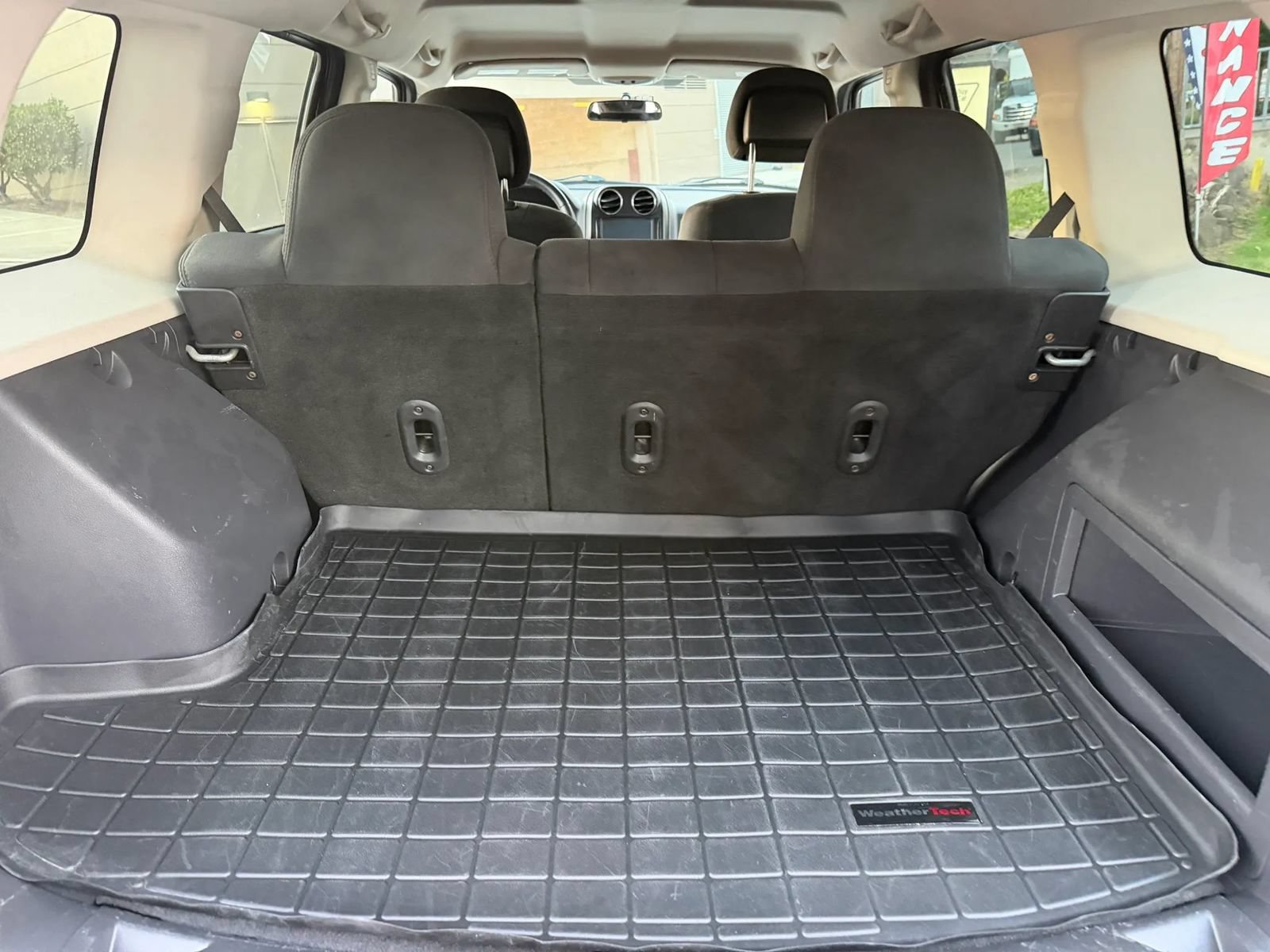 Used 2013 Jeep Patriot Latitude FWD image 32
