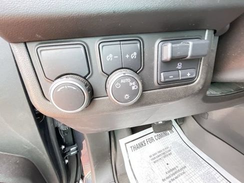 Used 2021 Chevrolet Suburban RST w/ Luxury Package RWD image 11