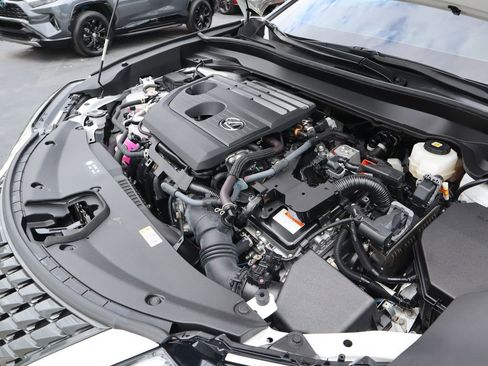 Used 2025 Lexus UX 300h FWD image 13