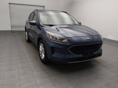 Used 2020 Ford Escape SE FWD image 14