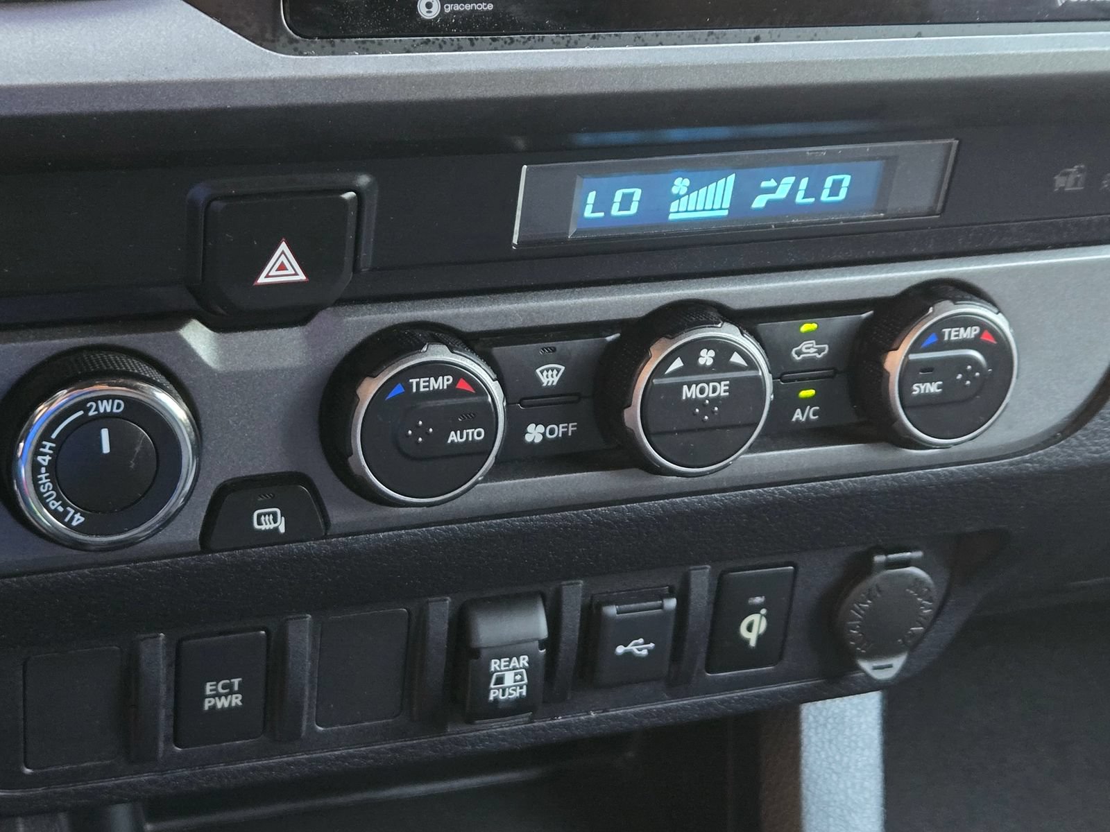 Used 2021 Toyota Tacoma TRD Off-Road AWD/4WD image 17