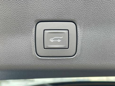 New 2026 Chevrolet TrailBlazer LT w/ Convenience Package FWD image 13